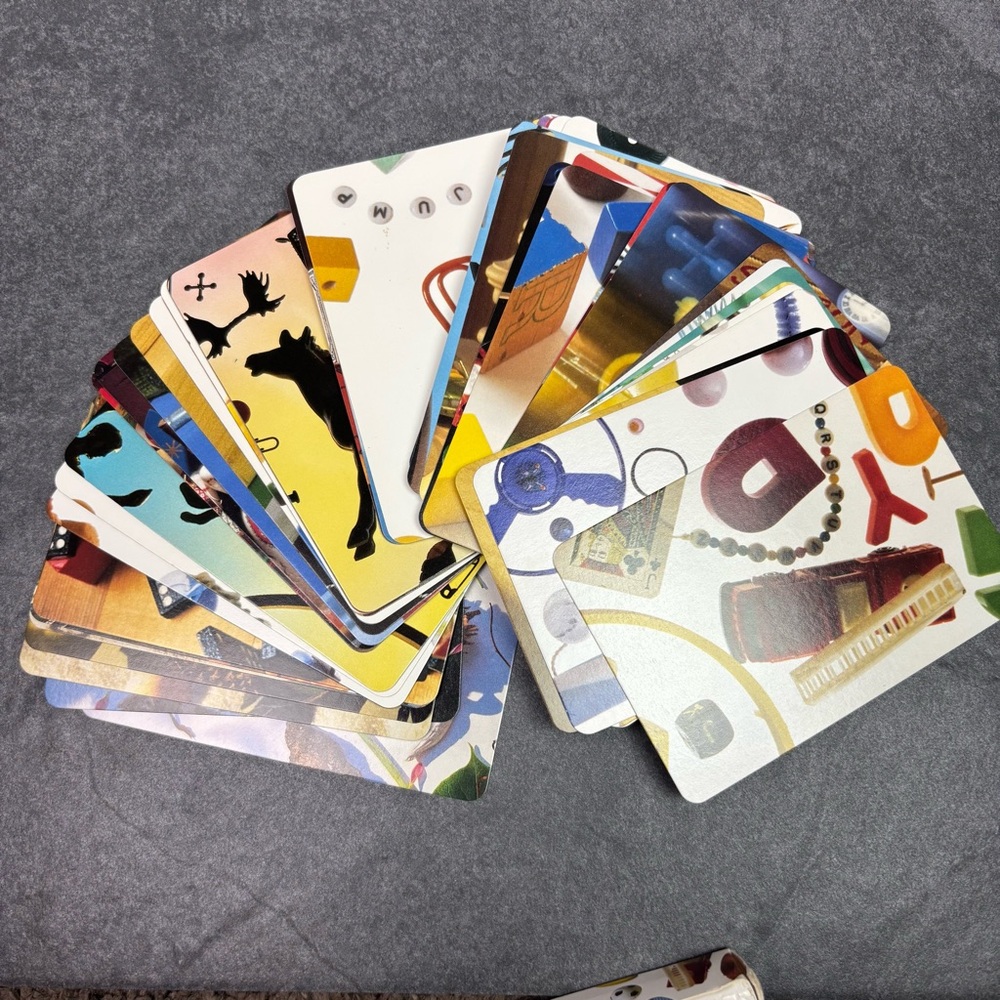 Vintage 1998 I Spy Go Fish Card Game